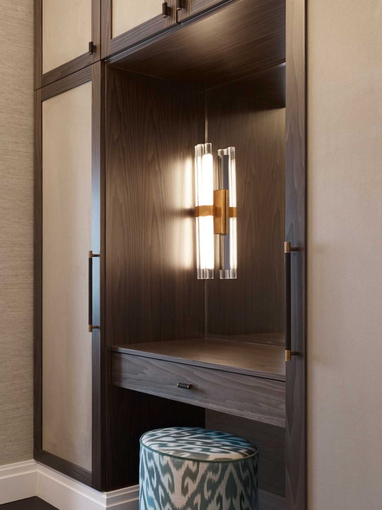 Bespoke vanity unit in large master bedroom. Turnstyle Designs luxury hardware has been used on the doors and cupboards. Pull handles and scroll t bars have been used on the custom make joinery units.